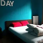 Albergue Buba House - Women Only Barcelona